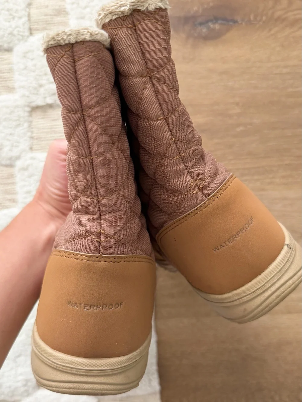 Columbia Ice Maiden Slip III Boot in Elk/Light Brown